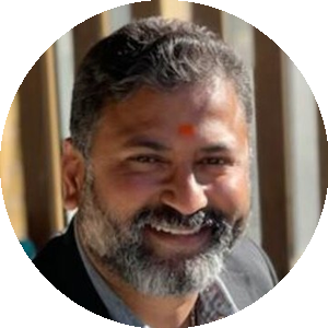 Sashi Komandur